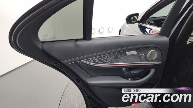 Mercedes-Benz E-Class E350 4MATIC AMG Line