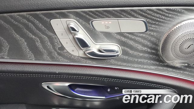 Mercedes-Benz E-Class E350 4MATIC AMG Line