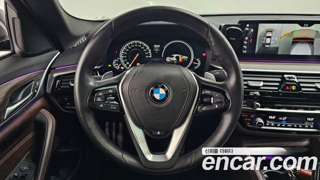BMW 5-Series 530i xDrive M Sport Package Plus