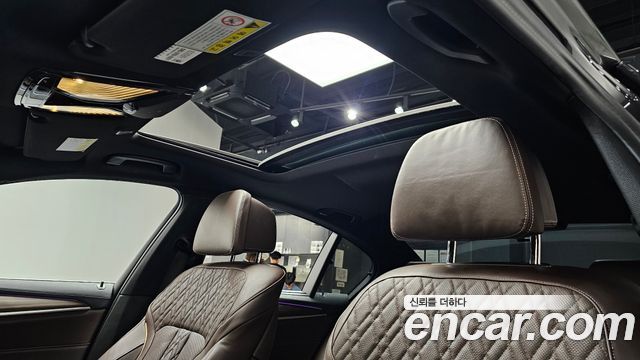 BMW 5-Series 530i xDrive M Sport Package Plus