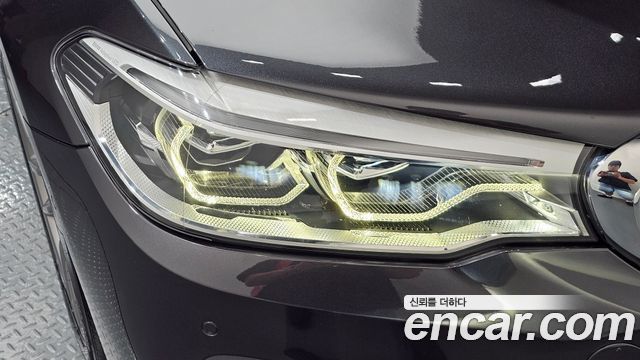 BMW 5-Series 530i xDrive M Sport Package Plus