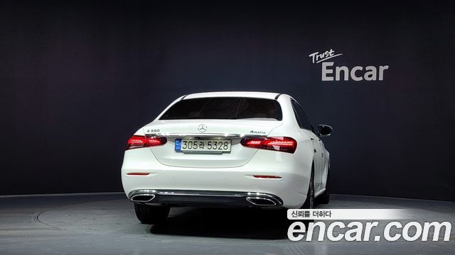 Mercedes-Benz E-Class E350 4MATIC Avantgarde