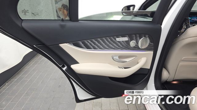 Mercedes-Benz E-Class E350 4MATIC Avantgarde