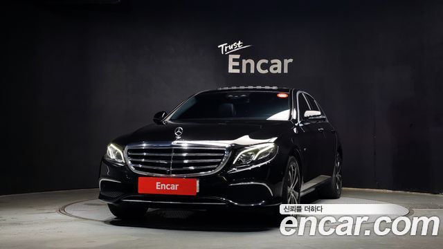 Mercedes-Benz E-Class E300e 4MATIC Exclusive