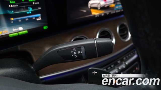 Mercedes-Benz E-Class E300e 4MATIC Exclusive