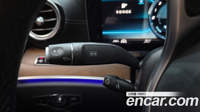 Mercedes-Benz E-Class E300e 4MATIC Exclusive