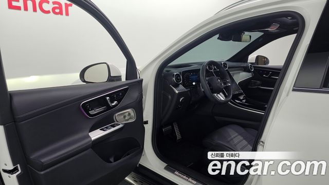 Mercedes-Benz GLC-Class GLC300 4MATIC AMG Line