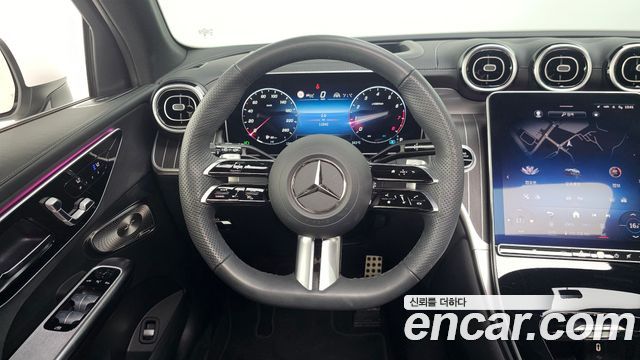 Mercedes-Benz GLC-Class GLC300 4MATIC AMG Line