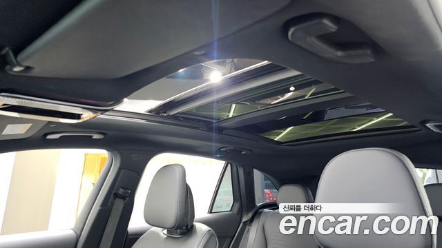 Mercedes-Benz GLC-Class GLC300 4MATIC AMG Line