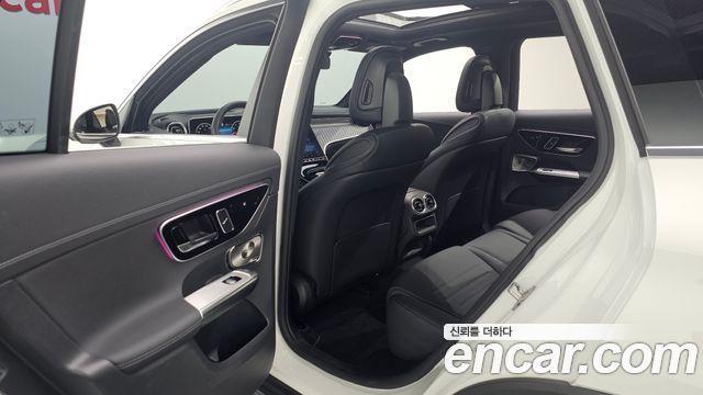 Mercedes-Benz GLC-Class GLC300 4MATIC AMG Line