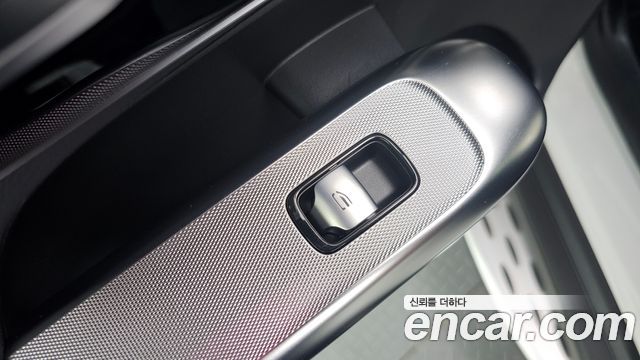 Mercedes-Benz GLC-Class GLC300 4MATIC AMG Line