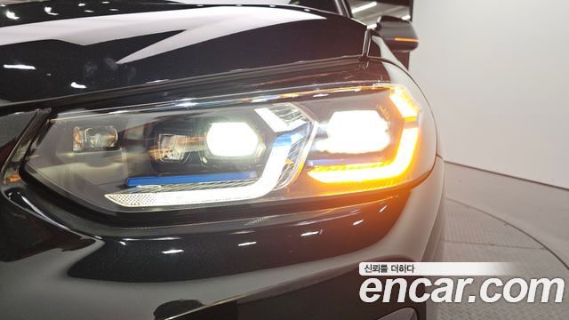 BMW X4 xDrive20i M Sports Pro