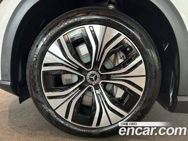 Mercedes-Benz EQE EQE350+