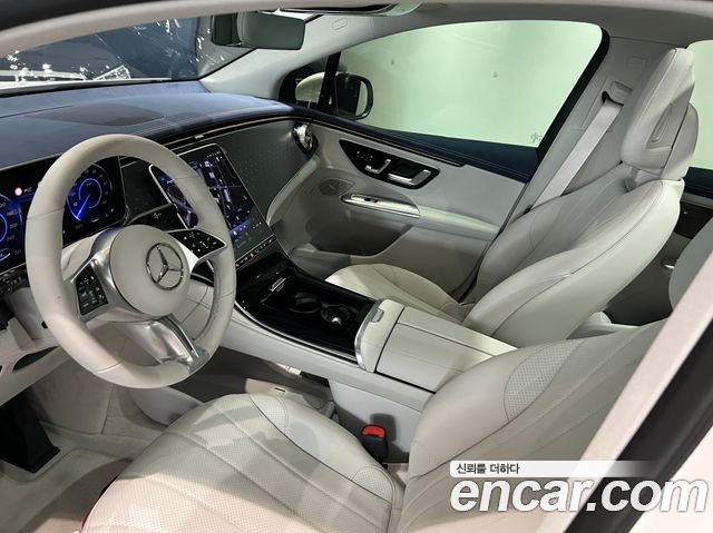 Mercedes-Benz EQE EQE350+