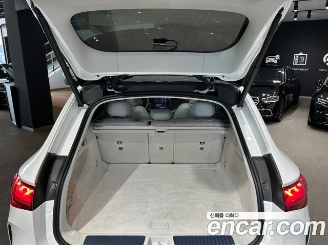 Mercedes-Benz EQE EQE350+