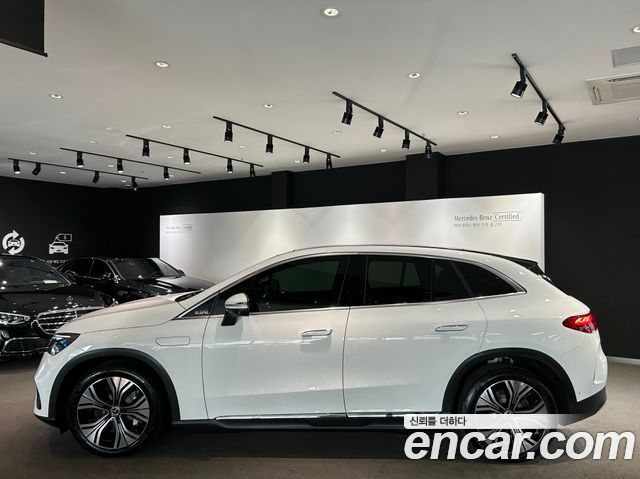Mercedes-Benz EQE EQE350+