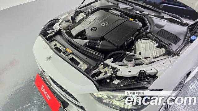 Mercedes-Benz C-Class C300 4MATIC AMG Line