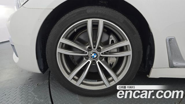 BMW 7-Series 740Li xDrive M Sport Package