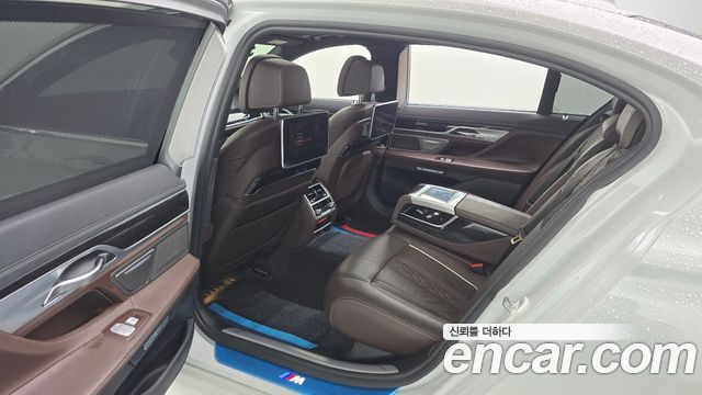 BMW 7-Series 740Li xDrive M Sport Package