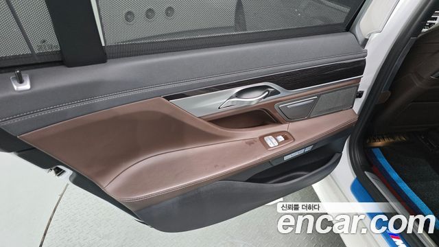 BMW 7-Series 740Li xDrive M Sport Package