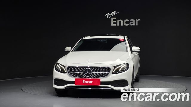 Mercedes-Benz E-Class E200 Avantgarde