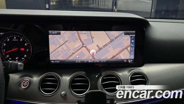 Mercedes-Benz E-Class E200 Avantgarde