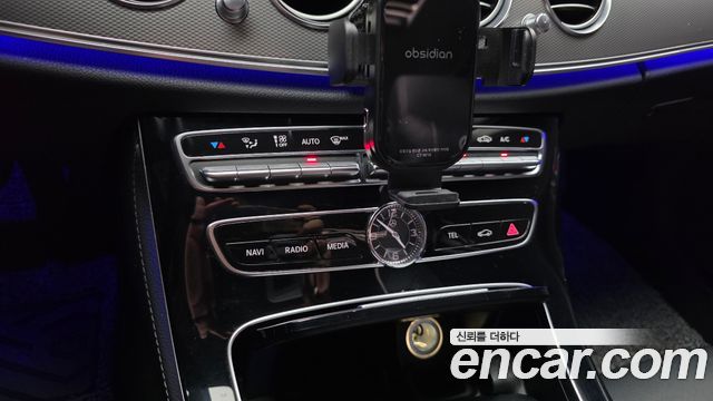 Mercedes-Benz E-Class E200 Avantgarde