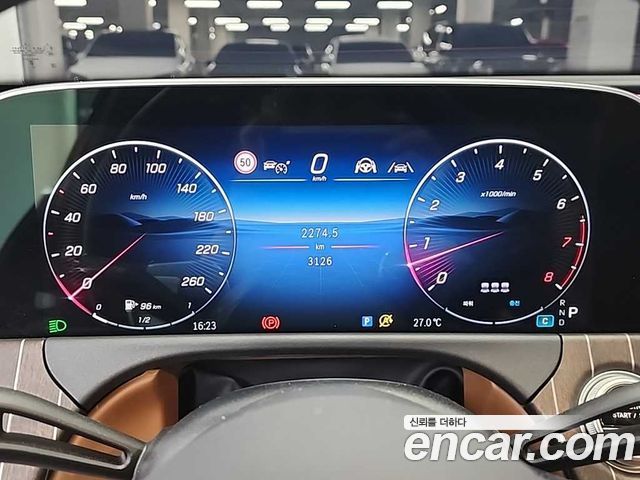Mercedes-Benz E-Class E300 4MATIC Exclusive