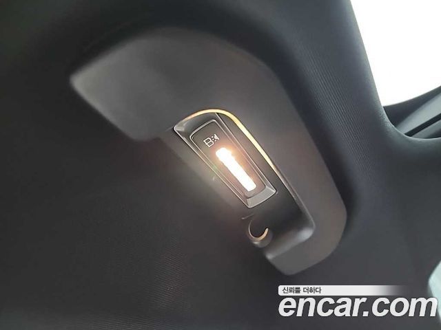 Mercedes-Benz E-Class E300 4MATIC Exclusive