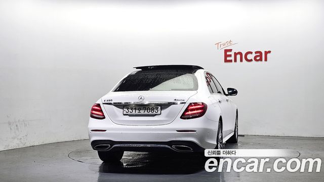 Mercedes-Benz E-Class E350 4MATIC AMG Line