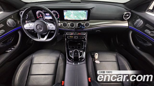 Mercedes-Benz E-Class E350 4MATIC AMG Line