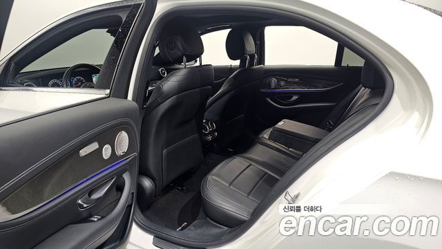 Mercedes-Benz E-Class E350 4MATIC AMG Line