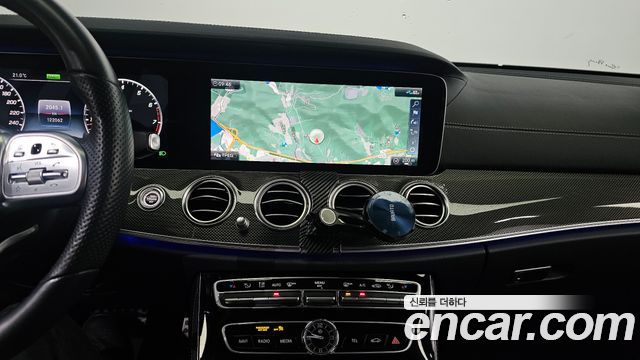Mercedes-Benz E-Class E350 4MATIC AMG Line