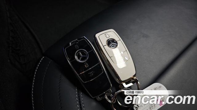 Mercedes-Benz E-Class E350 4MATIC AMG Line