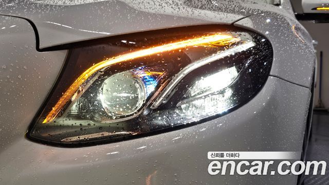 Mercedes-Benz E-Class E350 4MATIC AMG Line