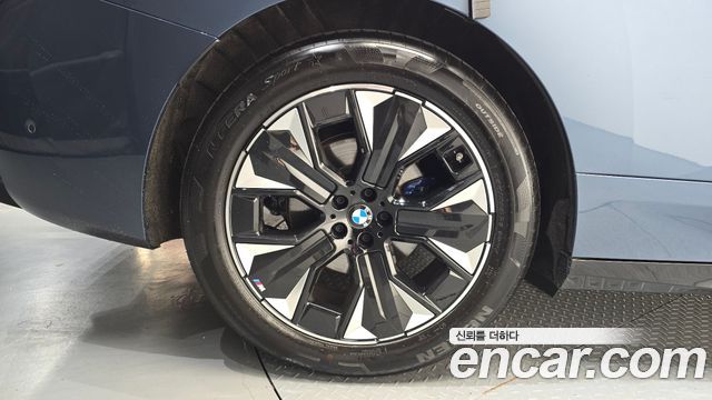 BMW iX xDrive45 M Sport
