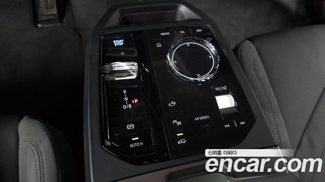 BMW iX xDrive45 M Sport