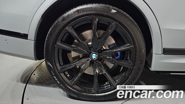 BMW X7 M60i xDrive M sport 6STR