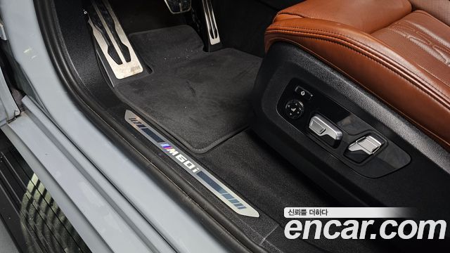 BMW X7 M60i xDrive M sport 6STR