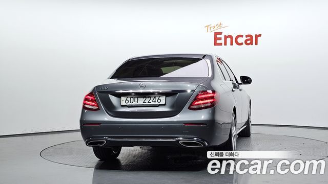 Mercedes-Benz E-Class E200 Avantgarde