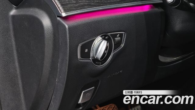 Mercedes-Benz E-Class E200 Avantgarde