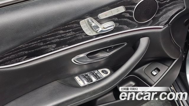 Mercedes-Benz E-Class E200 Avantgarde