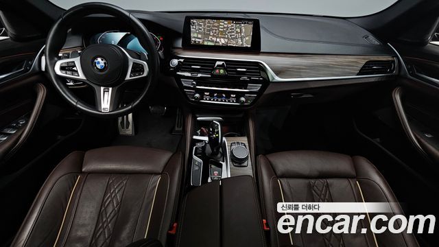 BMW 5-Series 530i M Sport Package Plus