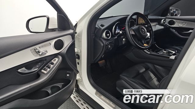 Mercedes-Benz GLC-Class GLC220 d 4MATIC Premium Coupe