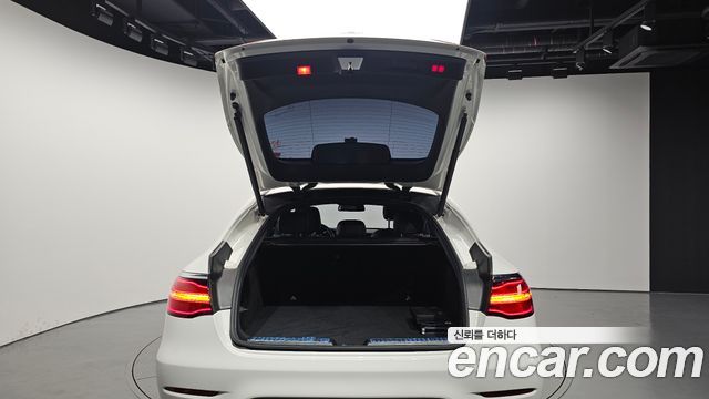 Mercedes-Benz GLC-Class GLC220 d 4MATIC Premium Coupe