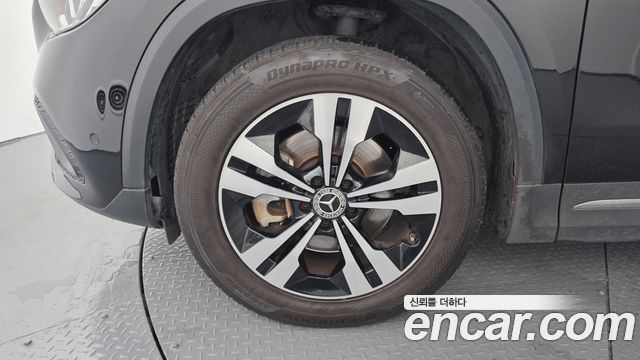 Mercedes-Benz GLA-Class GLA220