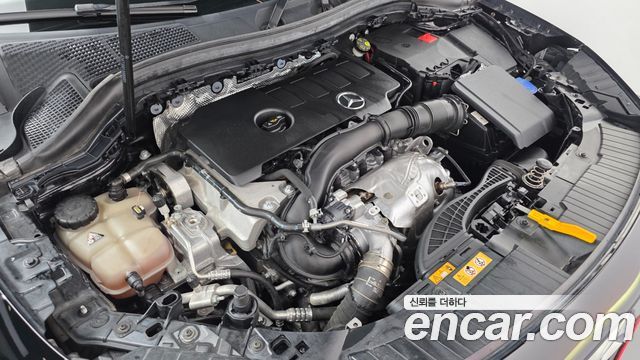Mercedes-Benz GLA-Class GLA220