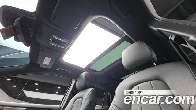 Mercedes-Benz GLA-Class GLA220