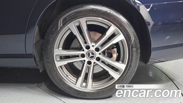 Mercedes-Benz E-Class E350 4MATIC Avantgarde