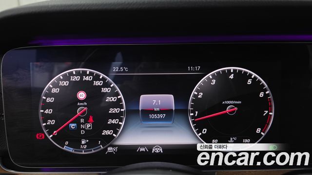 Mercedes-Benz E-Class E300 4MATIC Exclusive
